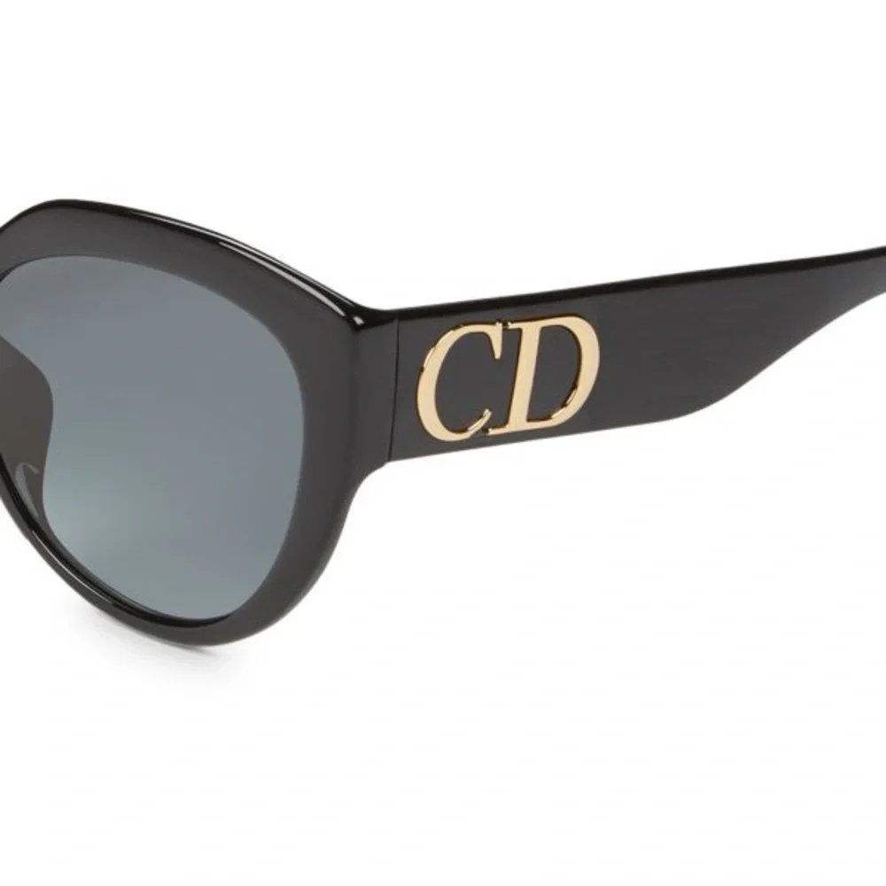 Authentic Dior Black Oversized Cat-Eye Sunglasses - Picture 3 of 7